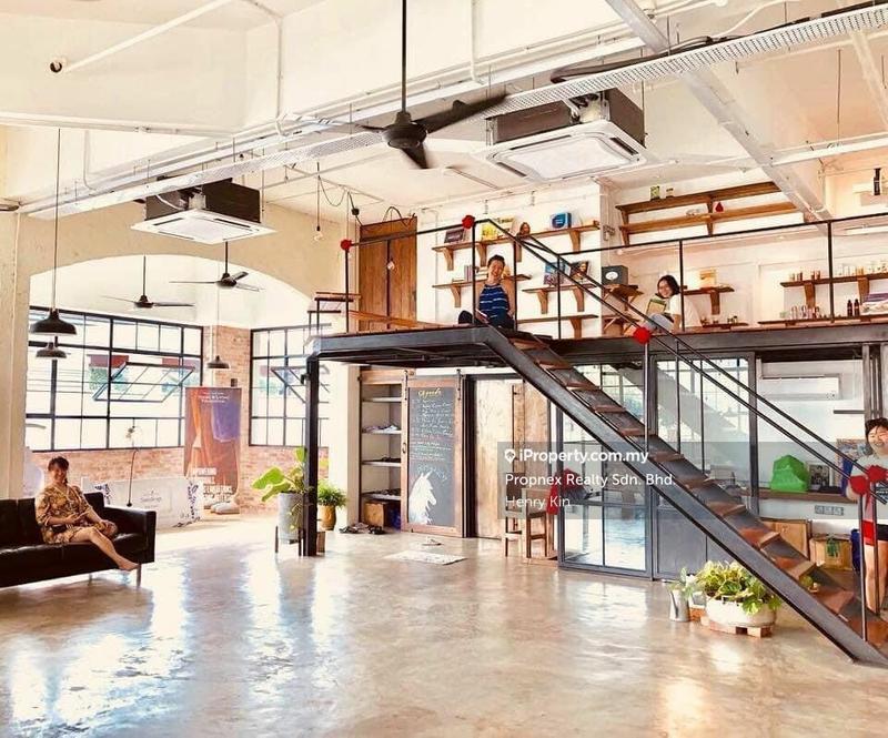 For Rent - Plaza Arkadia