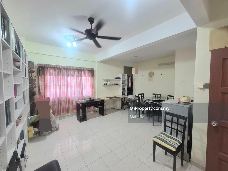 For Sale - Selesa I Resort Apartment (Pangsapuri Damai Mewah B)