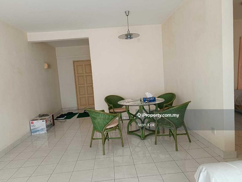 Kondominium untuk Dijual di Puncak Seri Kelana oleh Ivan Kok - Dining Room - iProperty.com.my