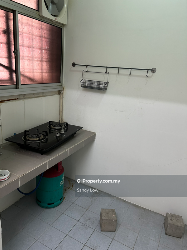 Pangsapuri untuk Dijual di Permai Villa oleh Sandy Low - iProperty.com.my