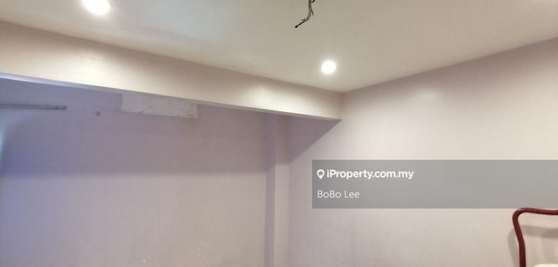 Townhouse for Sale in Taman Overseas Union (Taman Oug), Jalan Klang Lama (Old Klang Road) by BoBo Lee - iProperty.com.my