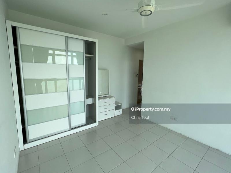 Condominium for Sale in 10 Island Resort by Chris Teoh - iProperty.com.my
