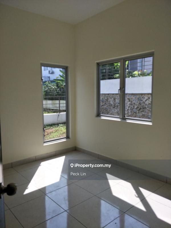 Semi-Detached House for Sale in Pelangi Heights, Mantin by Peck Lin - iProperty.com.my