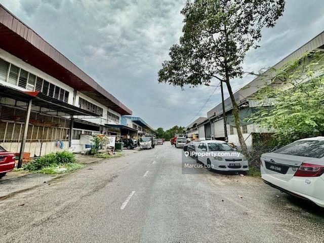 For Sale - Taman Perindustrian Tampoi Jaya 2 Adjoining 1.5 Storey Terrace Factory For Sale