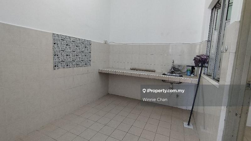 Apartment for Sale in Kings Height by Winnie Chan - iProperty.com.my