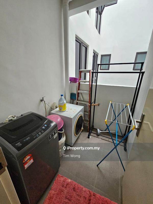 For Sale - Nova Saujana