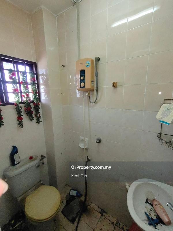 2-storey Terraced House for Sale in Taman Pinggiran Putra, Seri Kembangan by Kent Tan - iProperty.com.my
