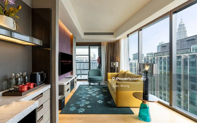 For Sale - Royal Lexis