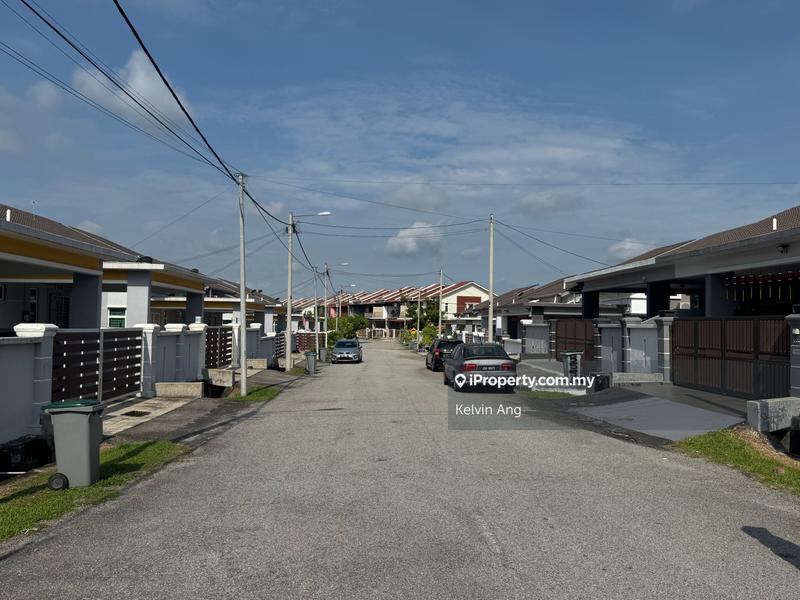 Semi-Detached House for Sale in Taman Jasin Perdana, Bemban by Kelvin Ang - iProperty.com.my