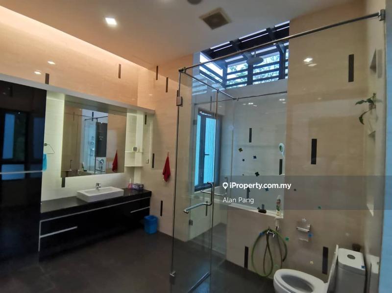 Bungalow House for Sale in Bukit Gita Bayu, Seri Kembangan by Alan Pang - iProperty.com.my