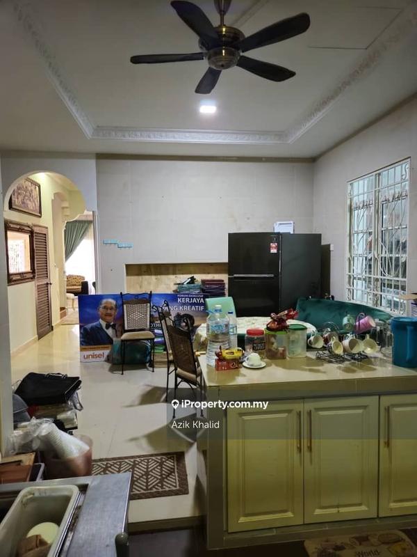 Bungalow House for Sale in Taman Pinggiran Putra, Seri Kembangan by Azik Khalid - iProperty.com.my