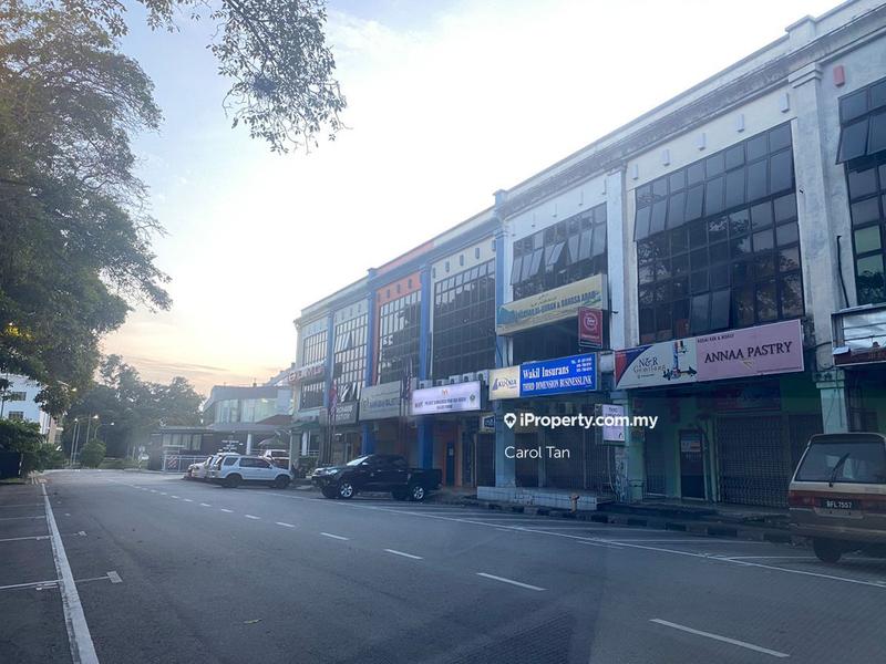 Shop / Office for Sale in Larkin, Johor Bahru by Carol Tan - iProperty.com.my