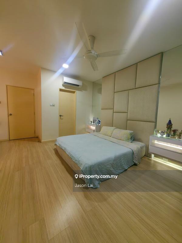 For Sale - Aston Kiara 3