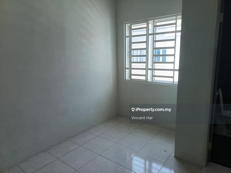 Townhouse for Sale in Taman Permatang Maju, Sitiawan by Vincent Har - iProperty.com.my