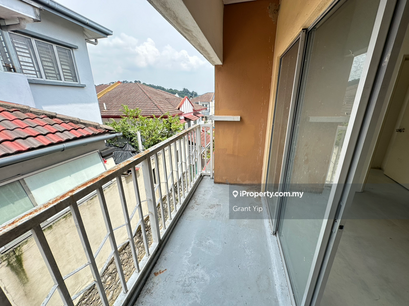 Rumah Berkembar untuk Dijual di Taman Puncak Jalil, Seri Kembangan oleh Grant Yip - iProperty.com.my