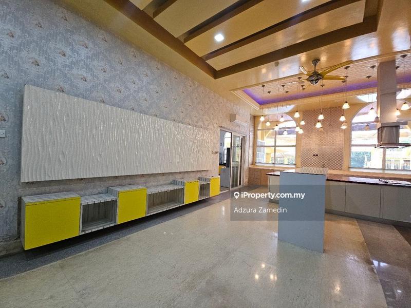 Bungalow House for Sale in Country Heights, Kajang by Adzura Zamedin - iProperty.com.my