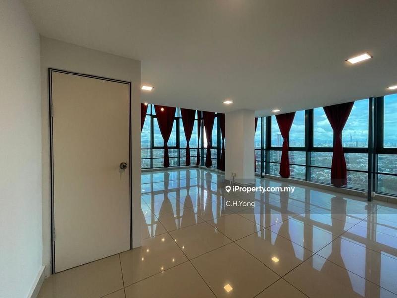 For Sale - Infinity Tower Soho, Freehold, Duplex, SS6