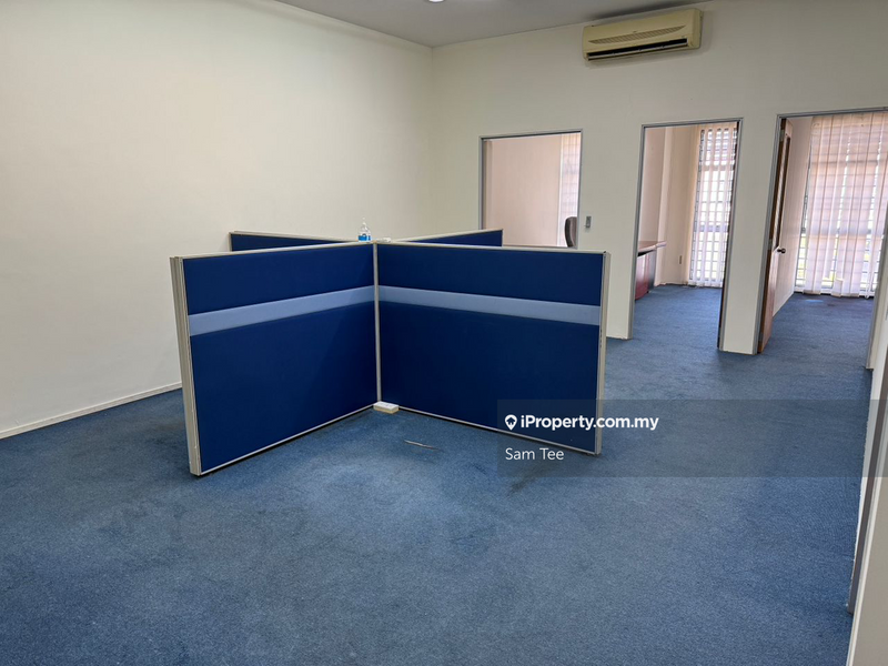 Shop / Office untuk Disewa di Kemuning Utama, Shah Alam oleh Sam Tee - iProperty.com.my