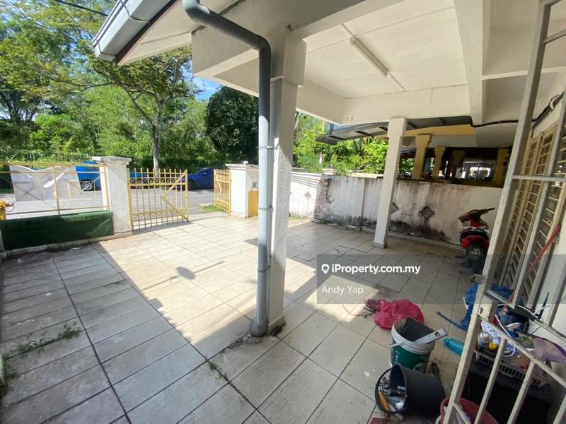 Rumah Teres 2.5-Tingkat untuk Dijual di Bandar Country Homes, Rawang oleh Andy Yap - iProperty.com.my