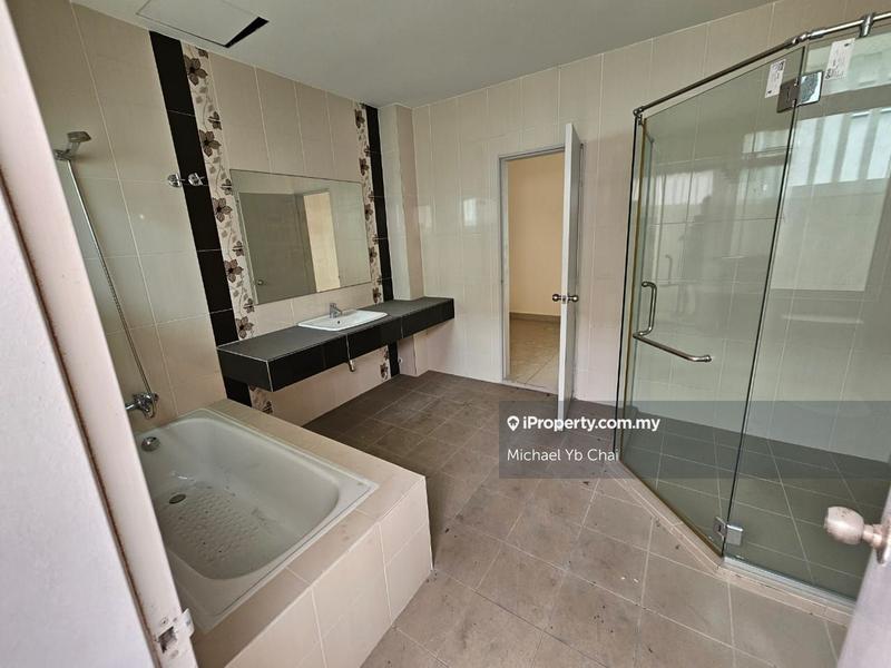 3-storey Terraced House for Sale in Desa Park Serdang, Seri Kembangan by Michael Yb Chai - iProperty.com.my