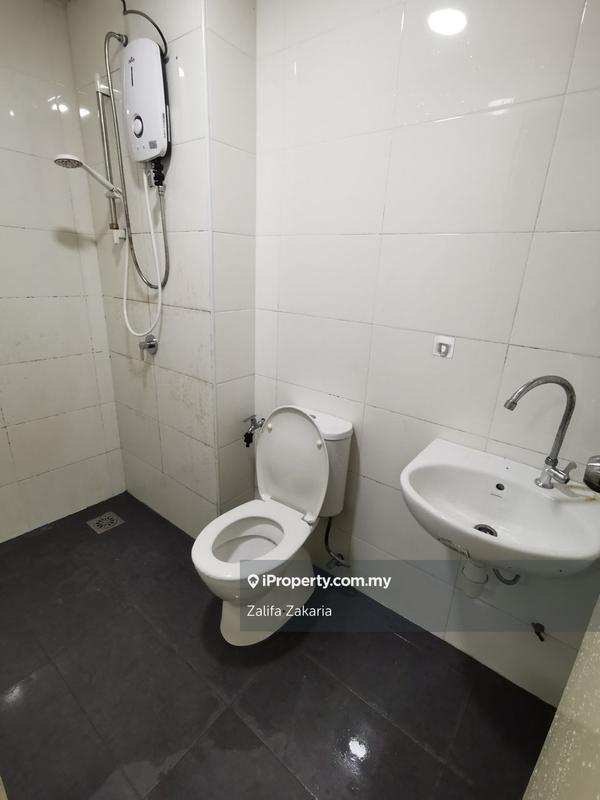 Residensi Servis untuk Dijual di Vista Alam oleh Zalifa Zakaria - iProperty.com.my