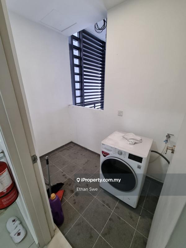 Kediaman Servis untuk Dijual di D'sara Sentral oleh Ethan Swe - iProperty.com.my