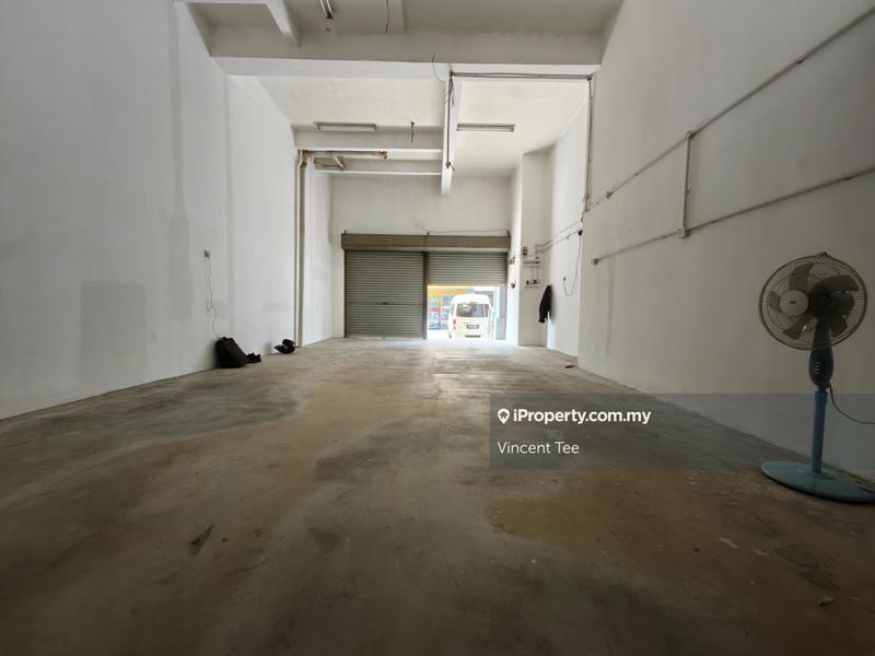 For Rent - Ground Floor Shop 22 x 65 Taman Subang Mas Subang Jaya