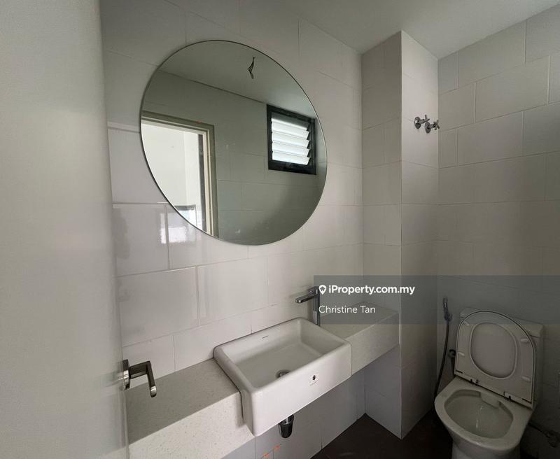 Rumah Teres 2-Tingkat untuk Dijual di Elmina, Shah Alam oleh Christine Tan - iProperty.com.my