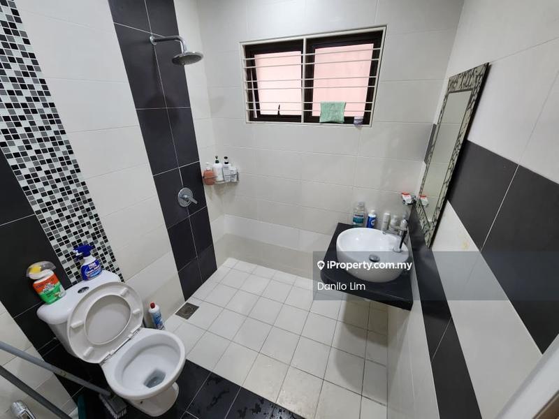 Rumah Berkembar untuk Dijual di Taman Bukit Prima, Cheras oleh Danilo Lim - Bathroom - iProperty.com.my