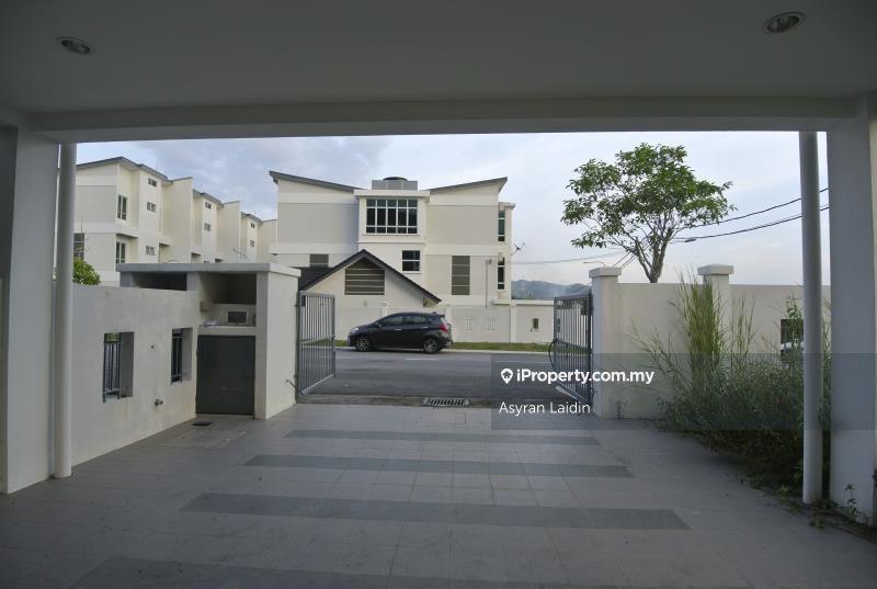 3-storey Terraced House for Sale in Taman Nusa Idaman, Sepang by Asyran Laidin - iProperty.com.my