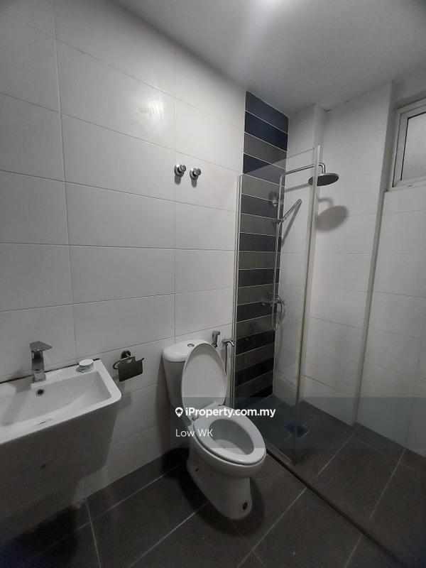 4.5-storey Terraced House for Sale in Happy Garden, Kuchai Lama by Low WK - iProperty.com.my
