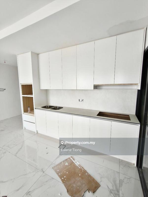 Kediaman Servis untuk Dijual di Tower 33 oleh Eulene Tiong - iProperty.com.my