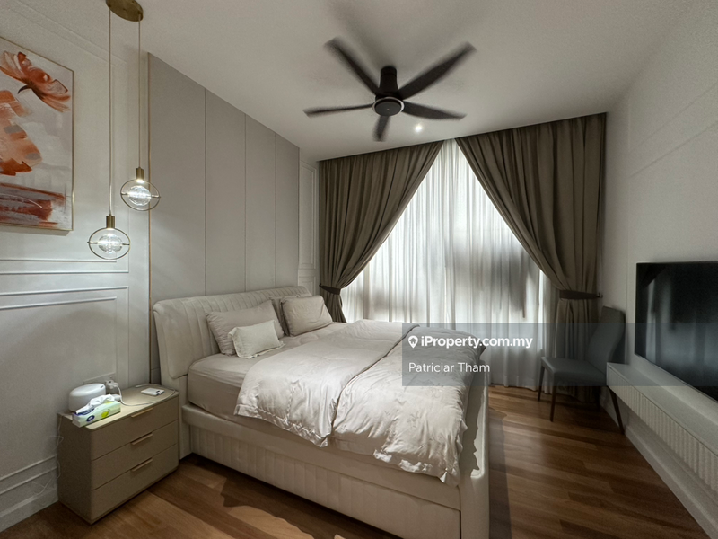 For Sale - Pavilion Ceylon Hill