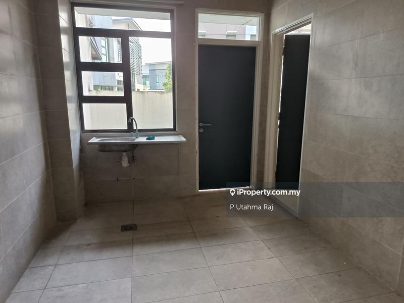 Rumah Berkembar untuk Dijual di 4akpx, Shah Alam oleh P Utahma Raj - iProperty.com.my