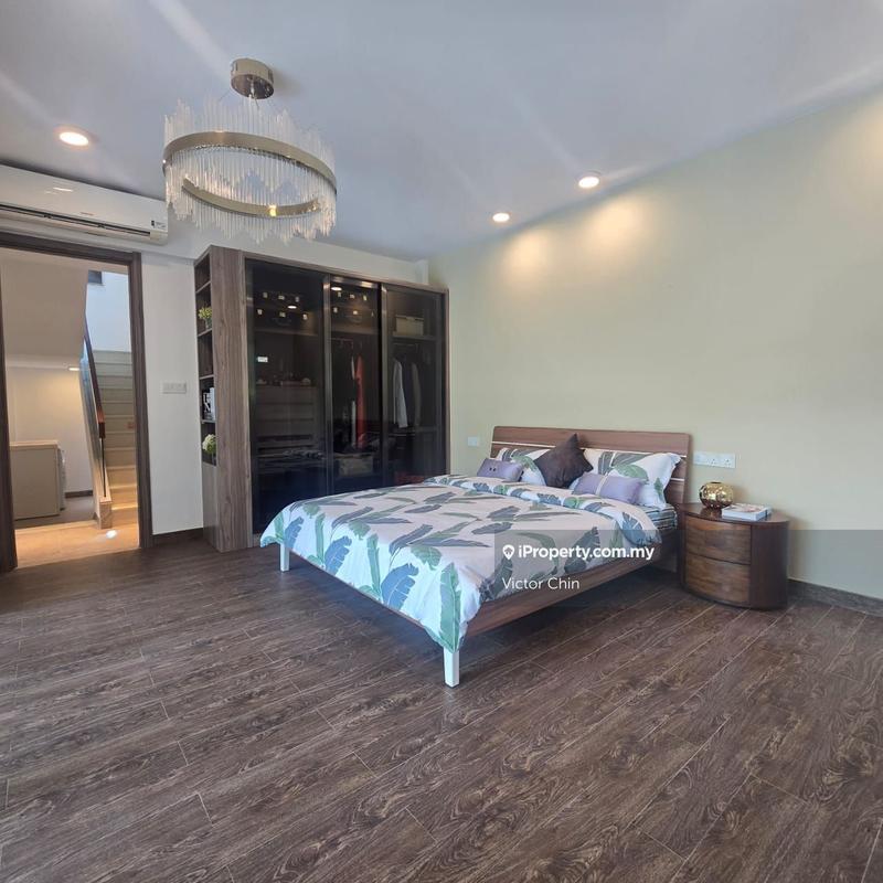 3-storey Terraced House for Sale in Forest City Golf Resort Villa, Johor Bahru by Victor Chin - iProperty.com.my