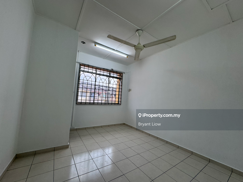 Rumah Teres 2-Tingkat untuk Dijual di Taman Merdeka, Batu Berendam oleh Bryant Liow - iProperty.com.my