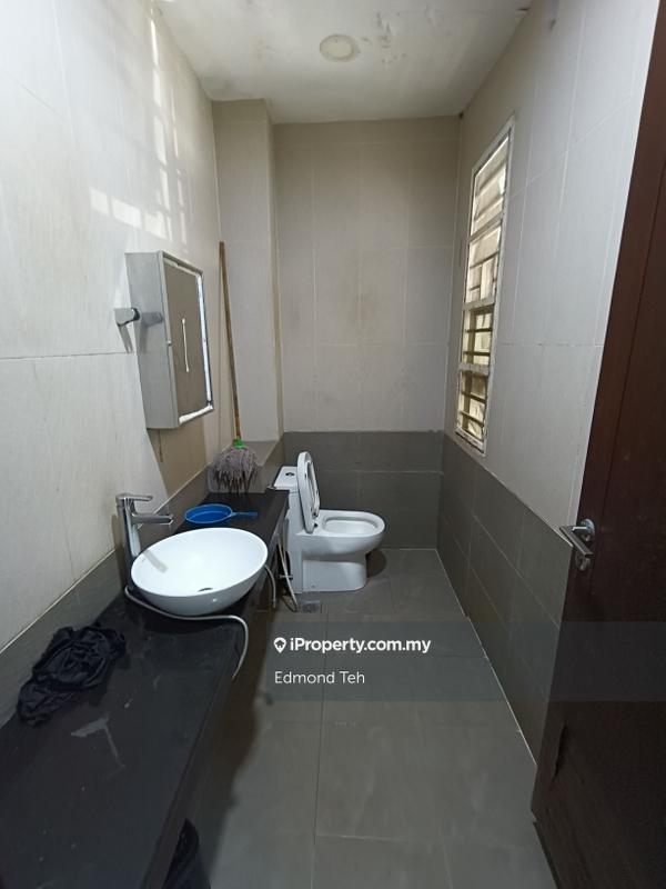 Bungalow House for Sale in Taman Melawati, Ulu Kelang by Edmond Teh - iProperty.com.my