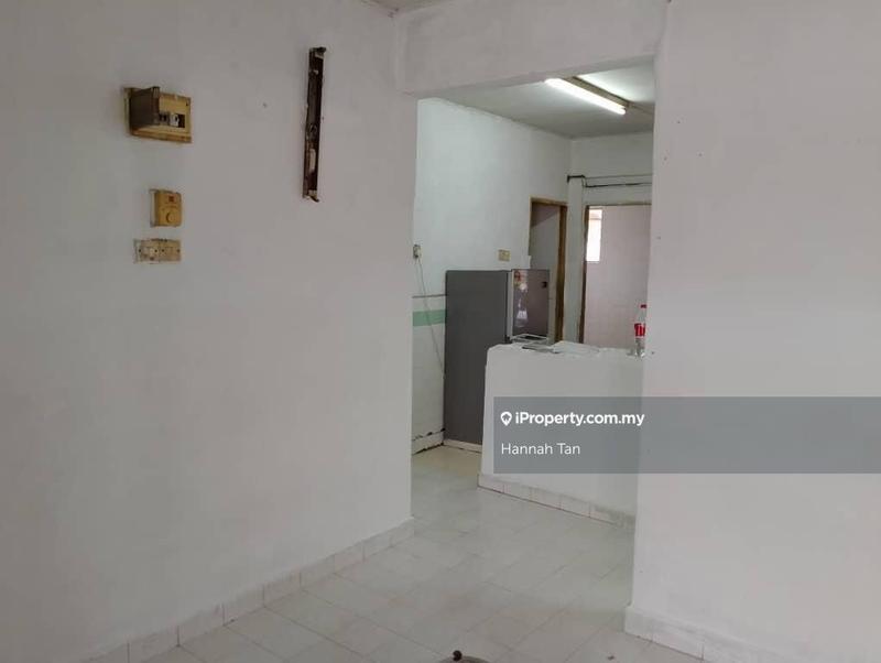 For Sale - Gugusan Rosa