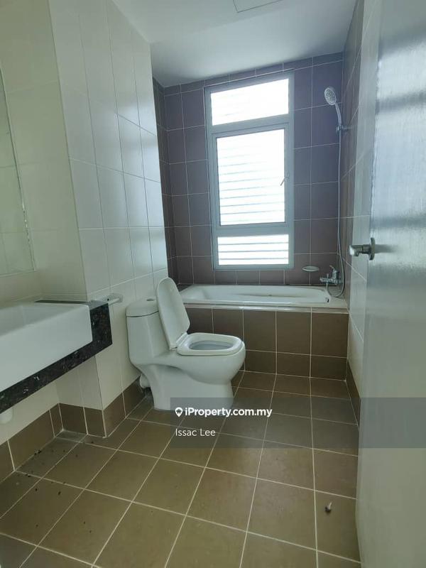 Condominium for Sale in 10 Island Resort by Issac Lee - iProperty.com.my