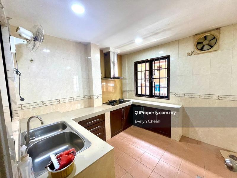 Rumah Berkembar untuk Dijual di Bandar Kinrara Seksyen 6, Bandar Kinrara oleh Evelyn Cheah - iProperty.com.my