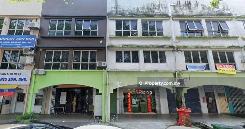 For Sale - Facing Main Road With [Good ROI 4.8%] 3 Sty Shop Lot Kepong, Tmn Kok Doh, Jinjang, For Sale