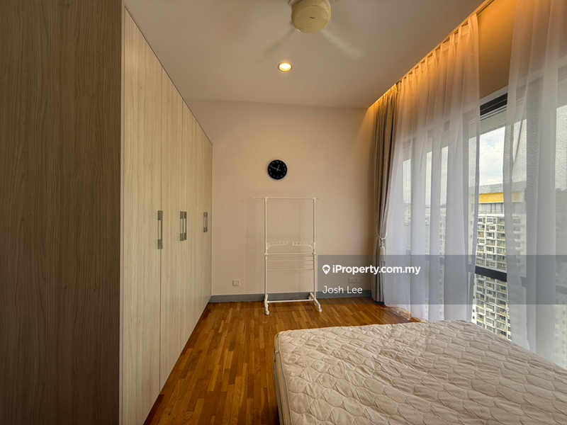 Kediaman Servis untuk Dijual di Reflection Residences oleh Josh Lee - iProperty.com.my