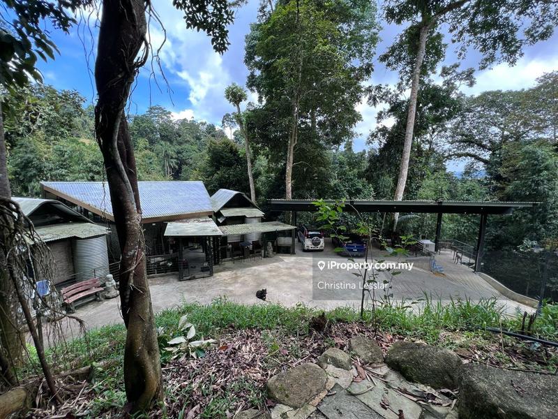 Bungalow House for Sale in Janda Baik, Bentong by Christina Lesslar - iProperty.com.my