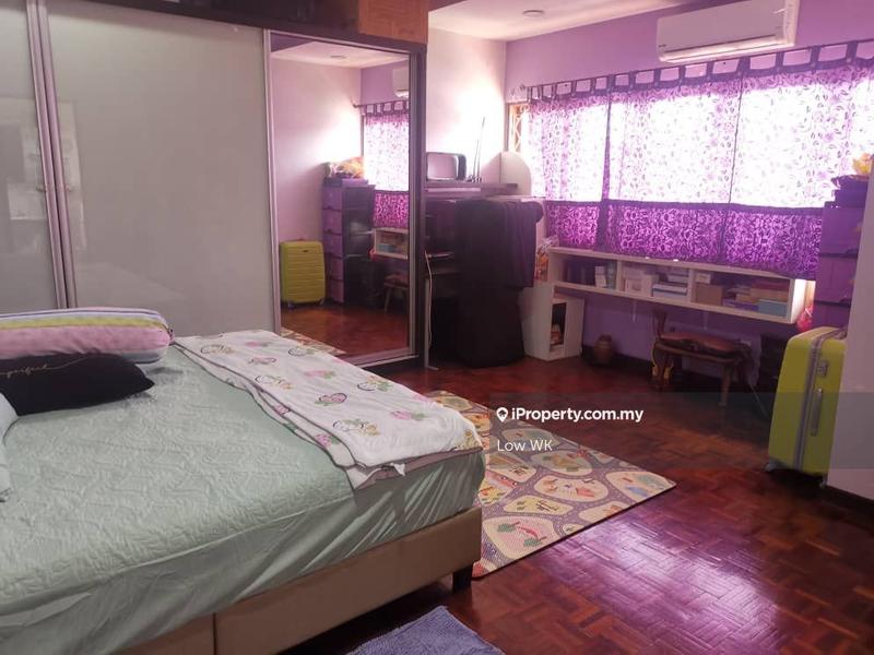 Rumah Teres 2-Tingkat untuk Dijual di Happy Garden, Kuchai Lama oleh Low WK - iProperty.com.my