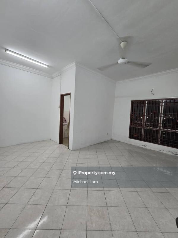 Apartment for Sale in Bayu Puteri by Michael Lam - iProperty.com.my