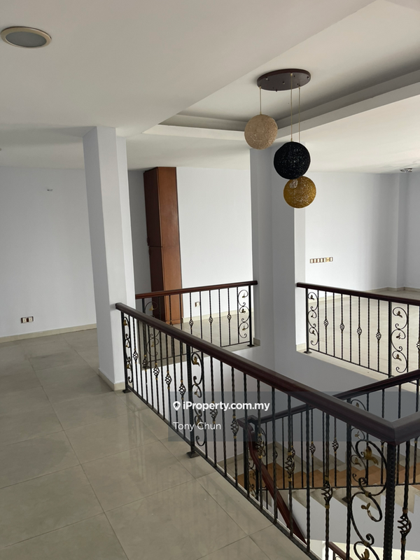 Bungalow House for Sale in Bandar Baru Sri Petaling, Sri Petaling by Tony Chun - iProperty.com.my