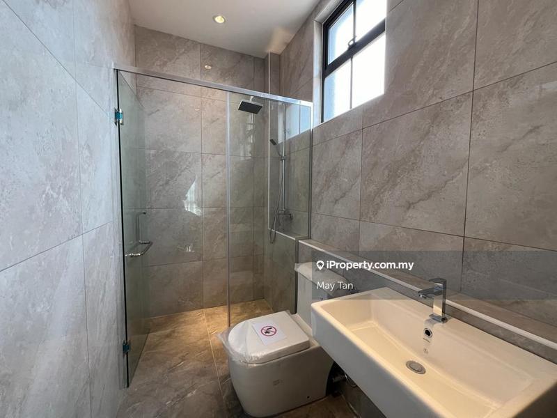 Bungalow House for Sale in Taman Parkland, Kluang by May Tan - iProperty.com.my
