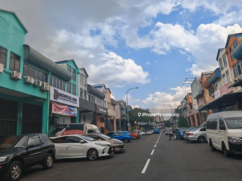 Kilang Teres untuk Dijual di Sri Edaran Light Industrial Park, Kepong oleh Adan Soh - iProperty.com.my
