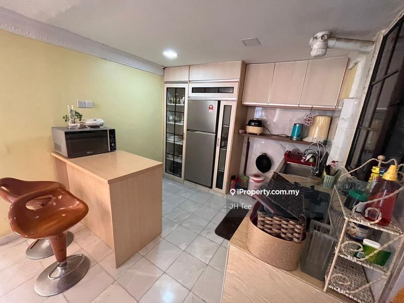 Condominium for Sale in The Vistana by JH Tee - iProperty.com.my