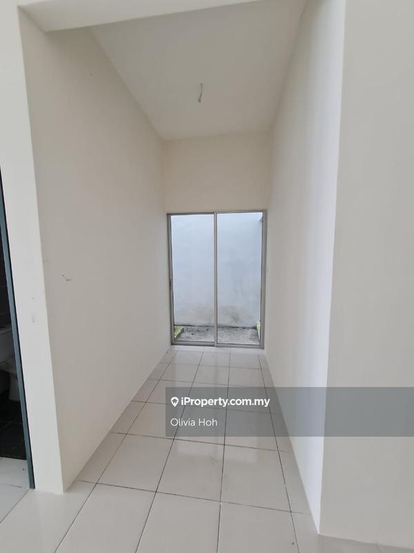 Rumah Bandar untuk Dijual di Kita Bayu, Cybersouth, Dengkil, Dengkil oleh Olivia Hoh - iProperty.com.my